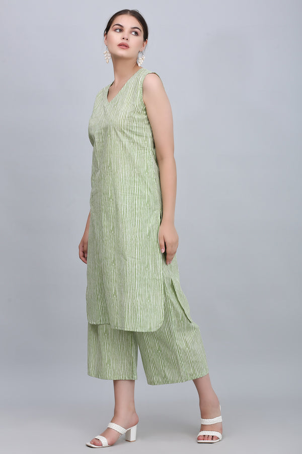 Sleeveless Green Striped Kurta Set