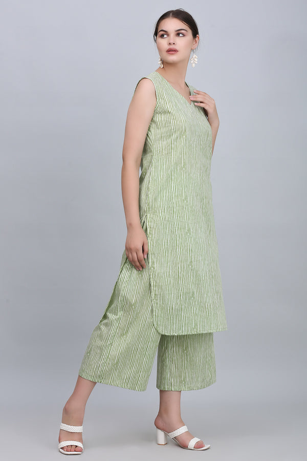 Sleeveless Green Striped Kurta Set